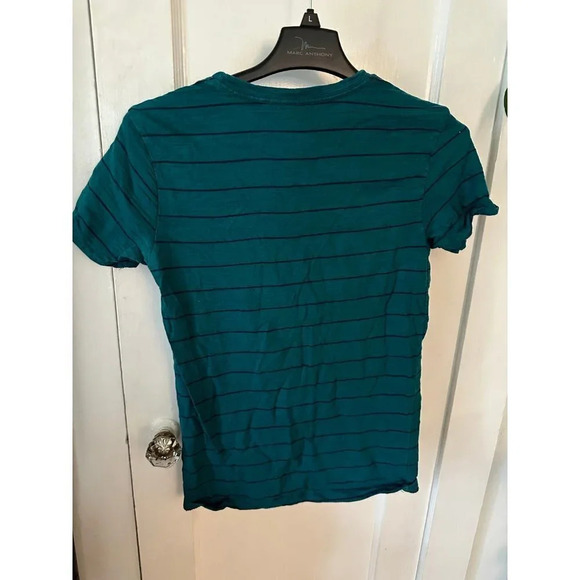 American Eagle Outfitters Men’s size Small striped Pocket t -shirt - Picture 7 of 7